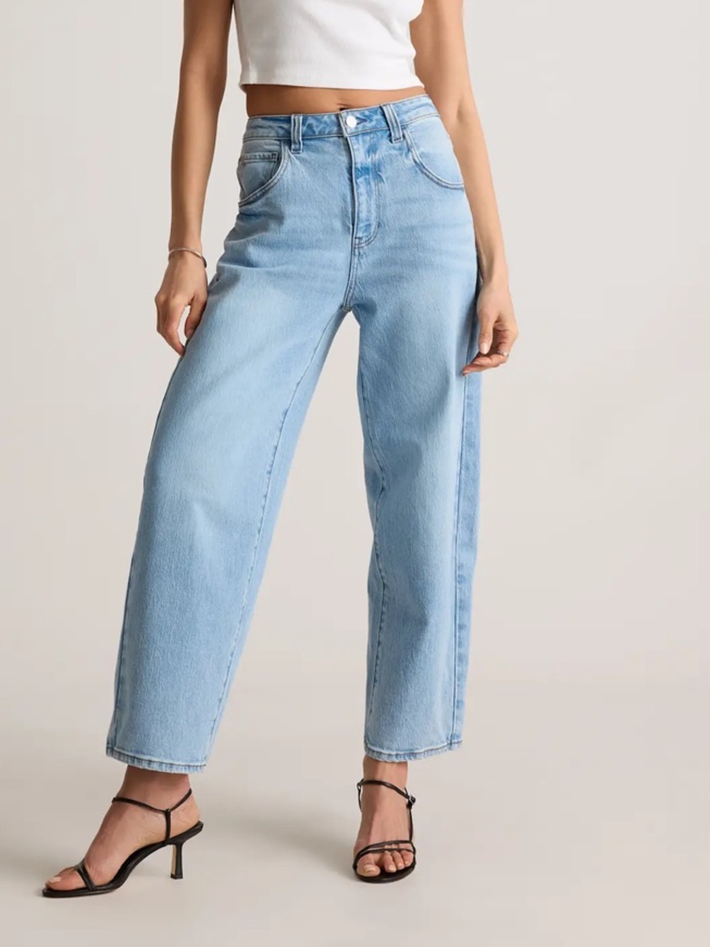 Universal thread Light Blue High-Rise Wide Leg Jeans - Women